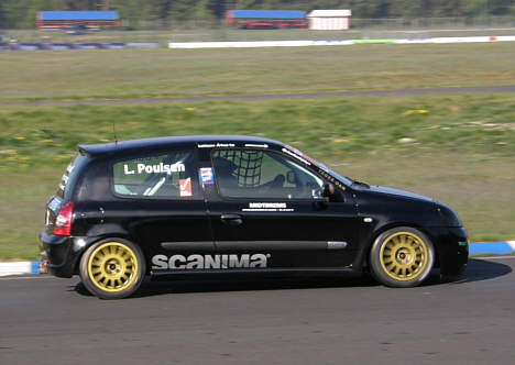 Casper Lind Poulsen har hurtigt fundet rytmen i Clio Cup raceren.